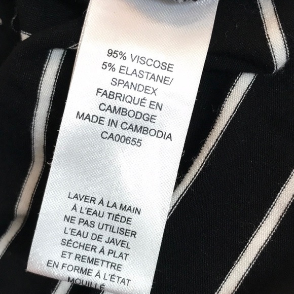 Ladies casual t-shirt. Size medium. - Picture 4 of 4